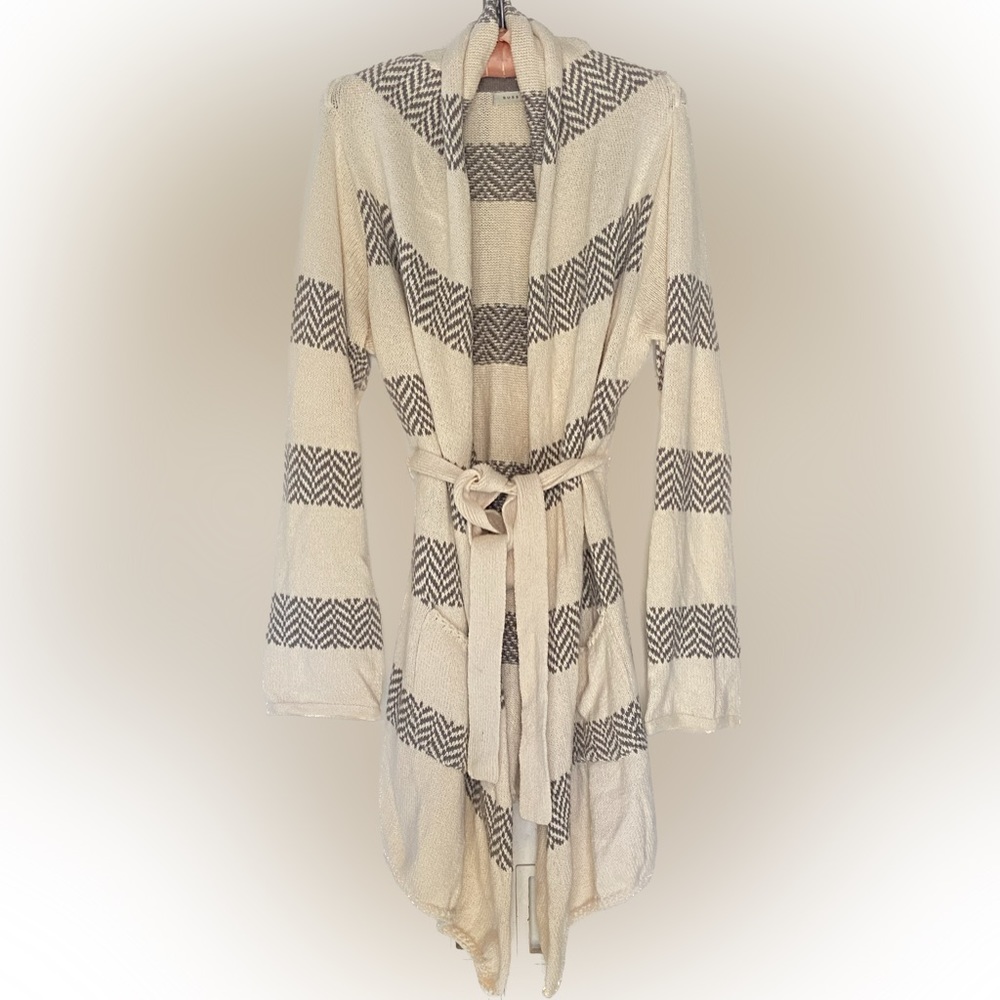 The perfect cotton sweater, cardigan, jacket. Cream and Gray Size large …